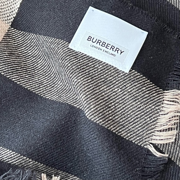 Burberry Gauze Stripe Scarf in Black - Picture 7 of 9
